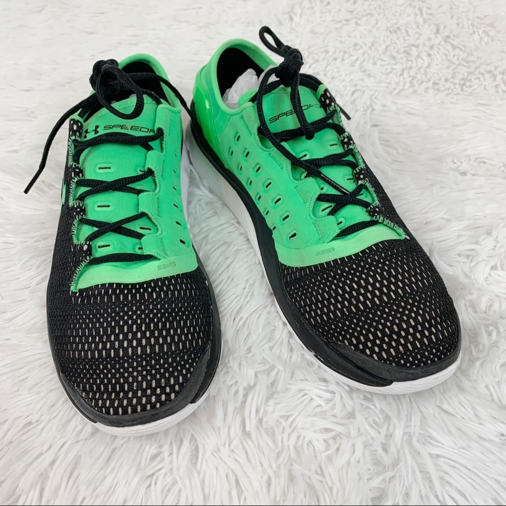 Under Armour big boy’s lace up athletic sneakers mesh upper running shoes
